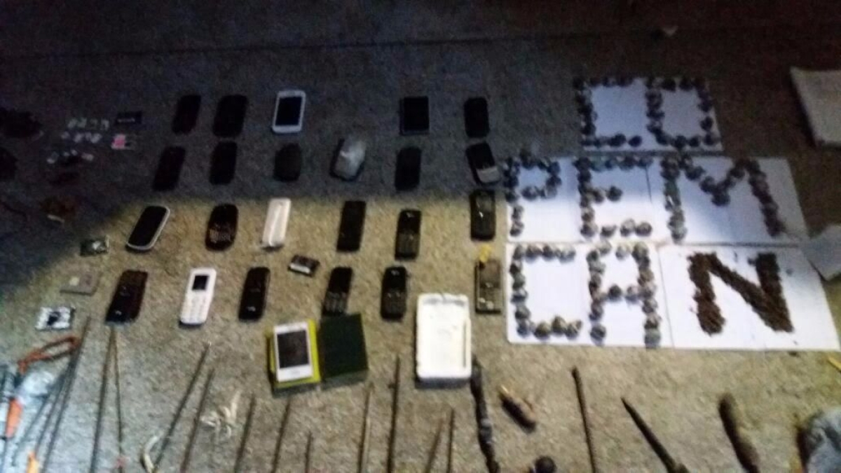 Agentes penitencirios apreendem 269 objetos ilcitos em ala do Copemcan (Imagem: NV Comunicao)