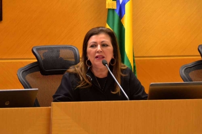 Vice-presidente do TCE/SE, conselheira Susana Avezedo, durante a sess�o da Segunda C�mara (Foto: Kleber Santos/TCE/SE)