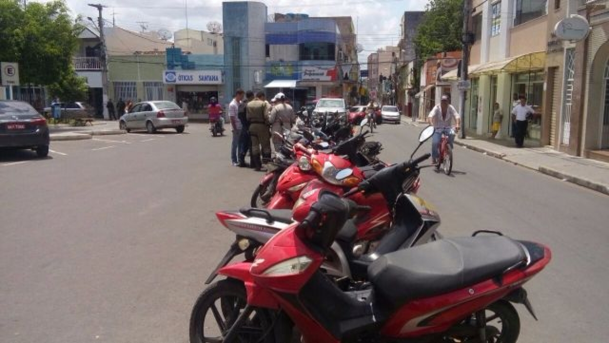 Durante aes de policiamento 21 motocicletas so apreendidas em Itabaiana (Imagem: SSP/SE)
