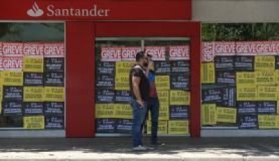 Comando Nacional rejeitou a proposta dos bancos e convocou assembleia para segunda-feira (Imagem: Elza Fiza/Agncia Brasil)