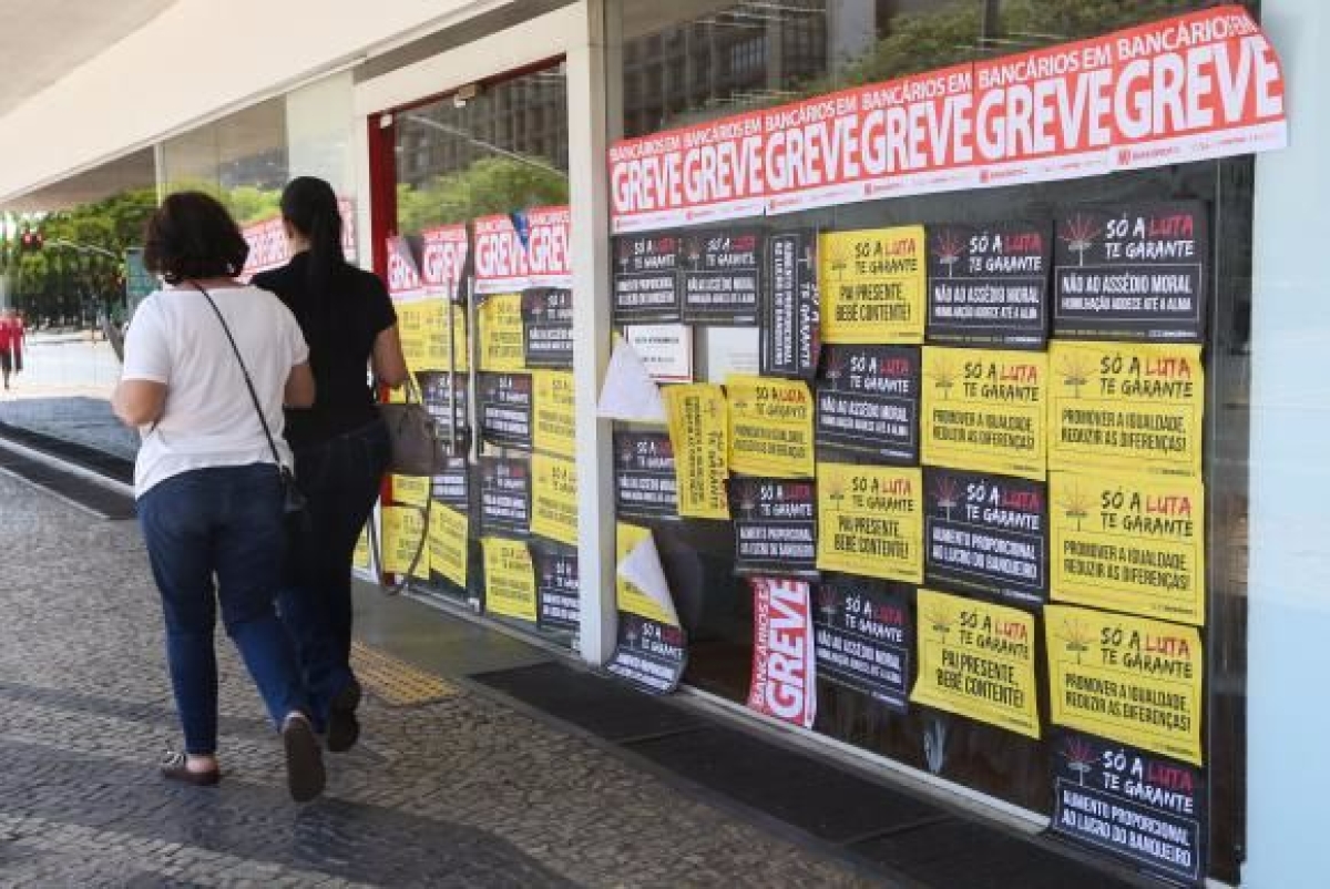 A greve dos bancrios completa 30 dias (Imagem: Elza Fiza/Agncia Brasil)