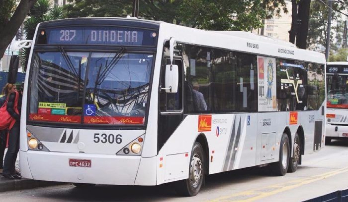 A linha Metra ser� uma das primeiras a aceitar o sistema de pagamento sem contato da Mastercard (Imagem: Showmetech)