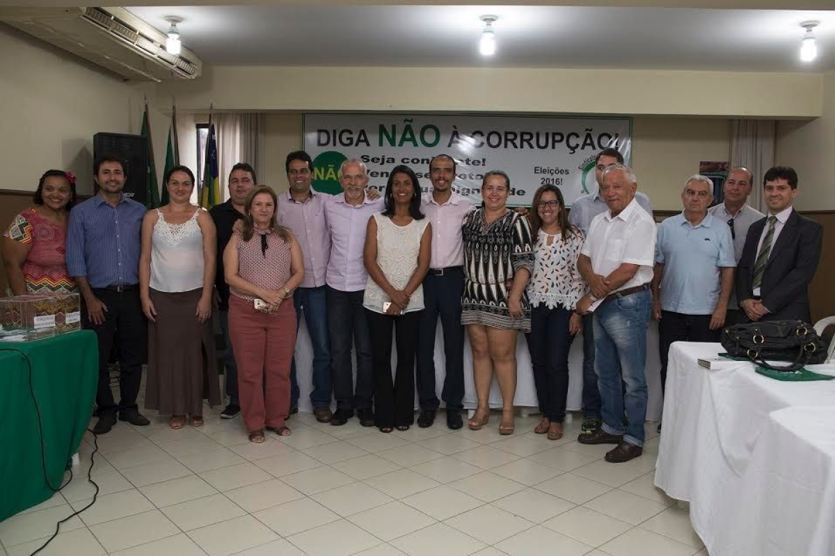 Em encontro com mdicos, Edvaldo Nogueira diz que Sade ser prioridade (Imagem: Divulgao/Assessoria Edvaldo Nogueira)