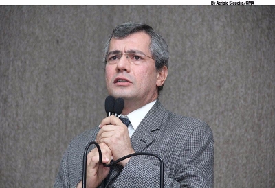 Iran Barbosa denuncia o aumento de nomea��es na prefeitura de Aracaju (Imagem: Acr�sio Siqueira/CMA)
