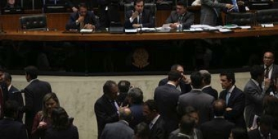 PEC do Teto de Gastos pode ser votada hoje em segundo turno (Imagem: Ag�ncia Brasil)