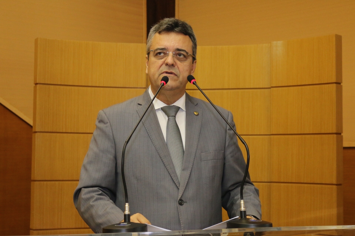 Luciano Pimentel, deputado estadual: ?Exijo respeito e bons tratos ao boi, mas sou a favor da vaquejada? - Divulga��o/Assessoria Luciano Pimentel