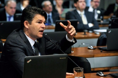 Senador Jos� Medeiros (PSD-MT) � relator da mat�ria na CDH (Imagem: Edilson Rodrigues/Ag�ncia Senado)