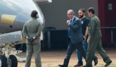 O ex-deputado Eduardo Cunha ap�s ser preso pela Pol�cia Federal (Imagem: Wilson Dias/Ag�ncia Brasil)